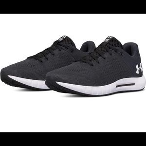 BRAND NEW UNDER ARMOUR MICRO G PURSUIT SIZE 9.5